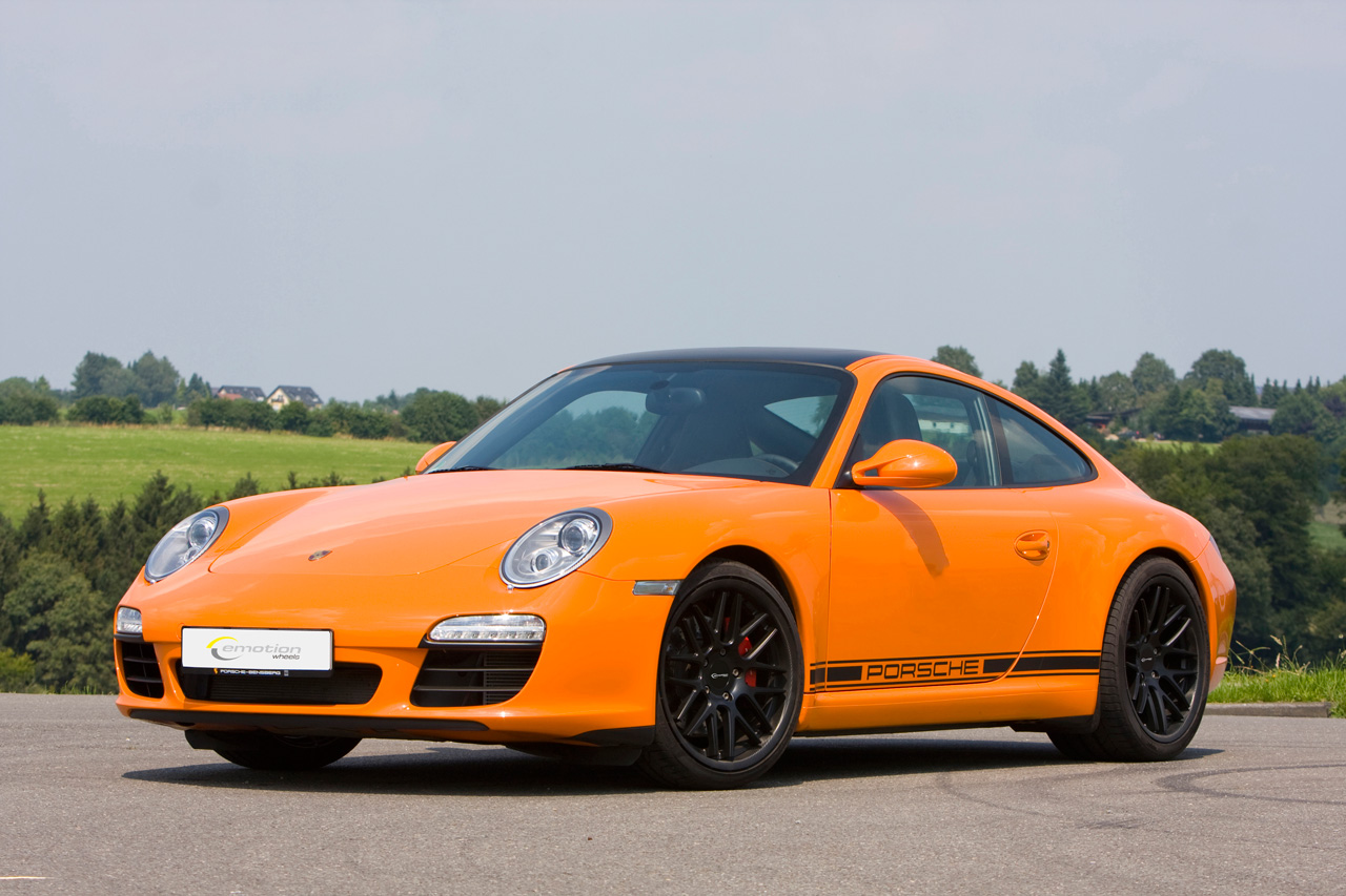 Porsche 997 Carrera S with Emotion Wheels Concave
