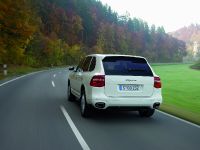 Porsche Cayenne with diesel engine (2009) - picture 2 of 3