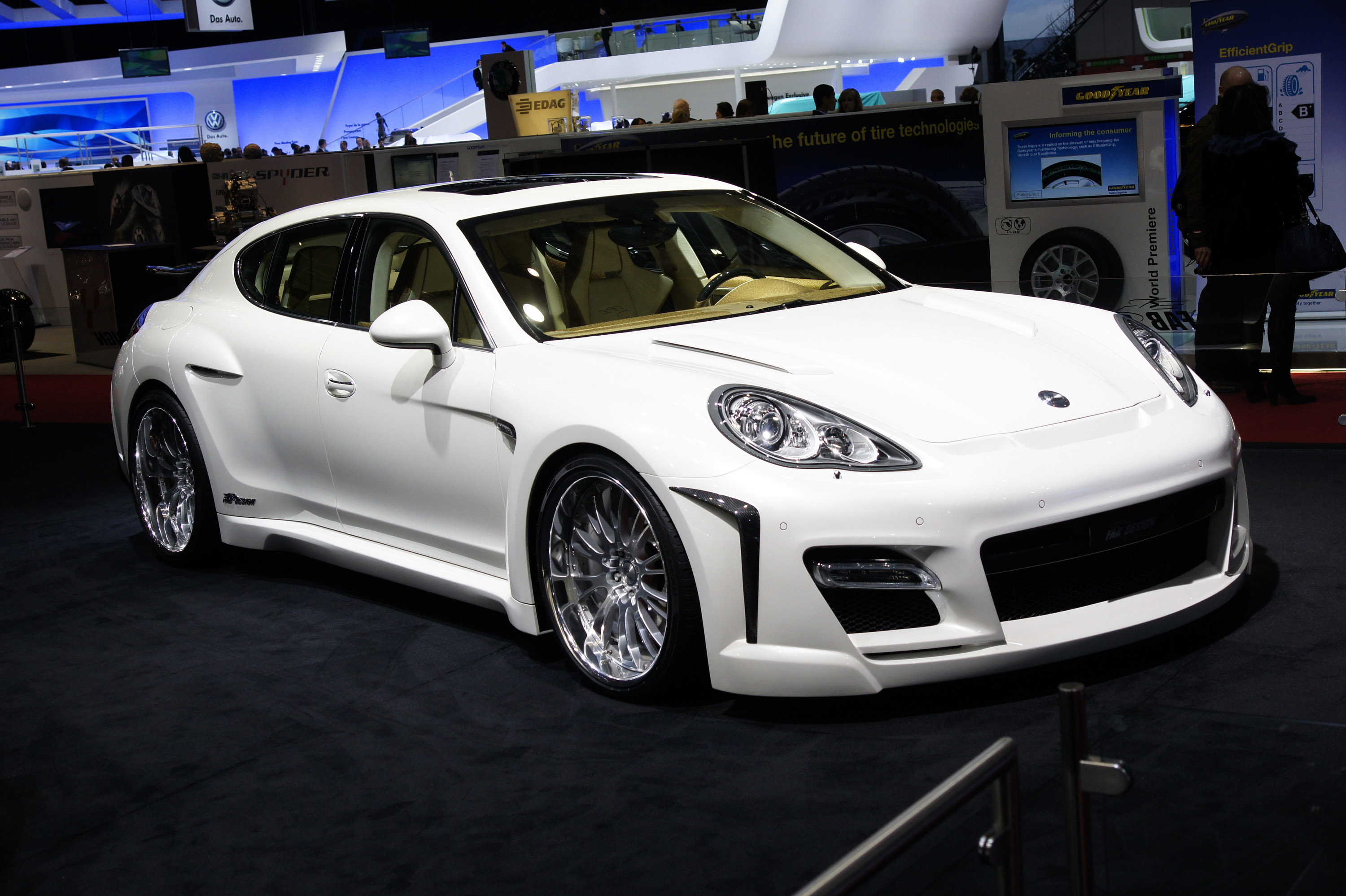 Geneva Porsche Panamera Geneva