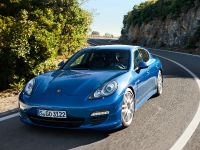 Porsche Panamera S Hybrid (2011) - picture 2 of 6
