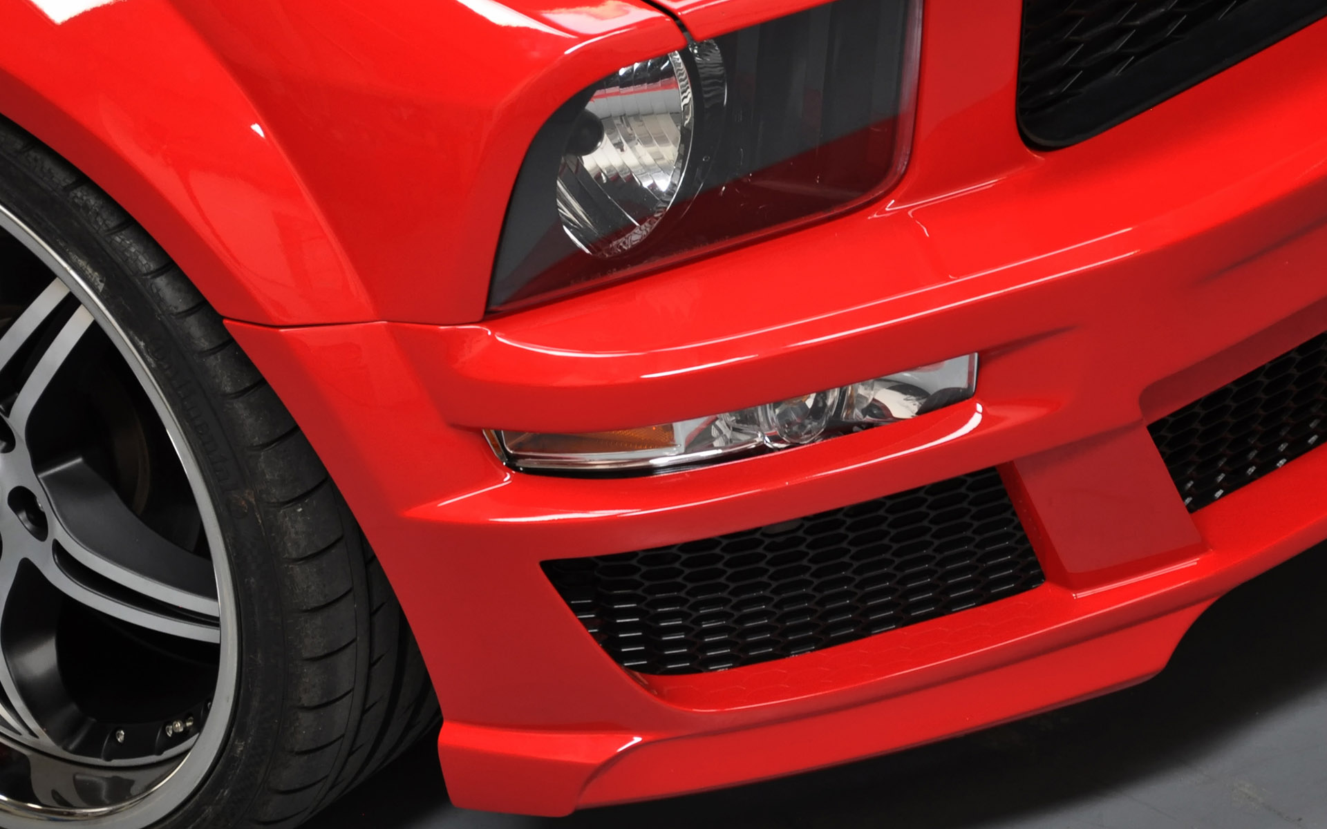 Prior Design PRIOR-DESIGN Ford Mustang Red