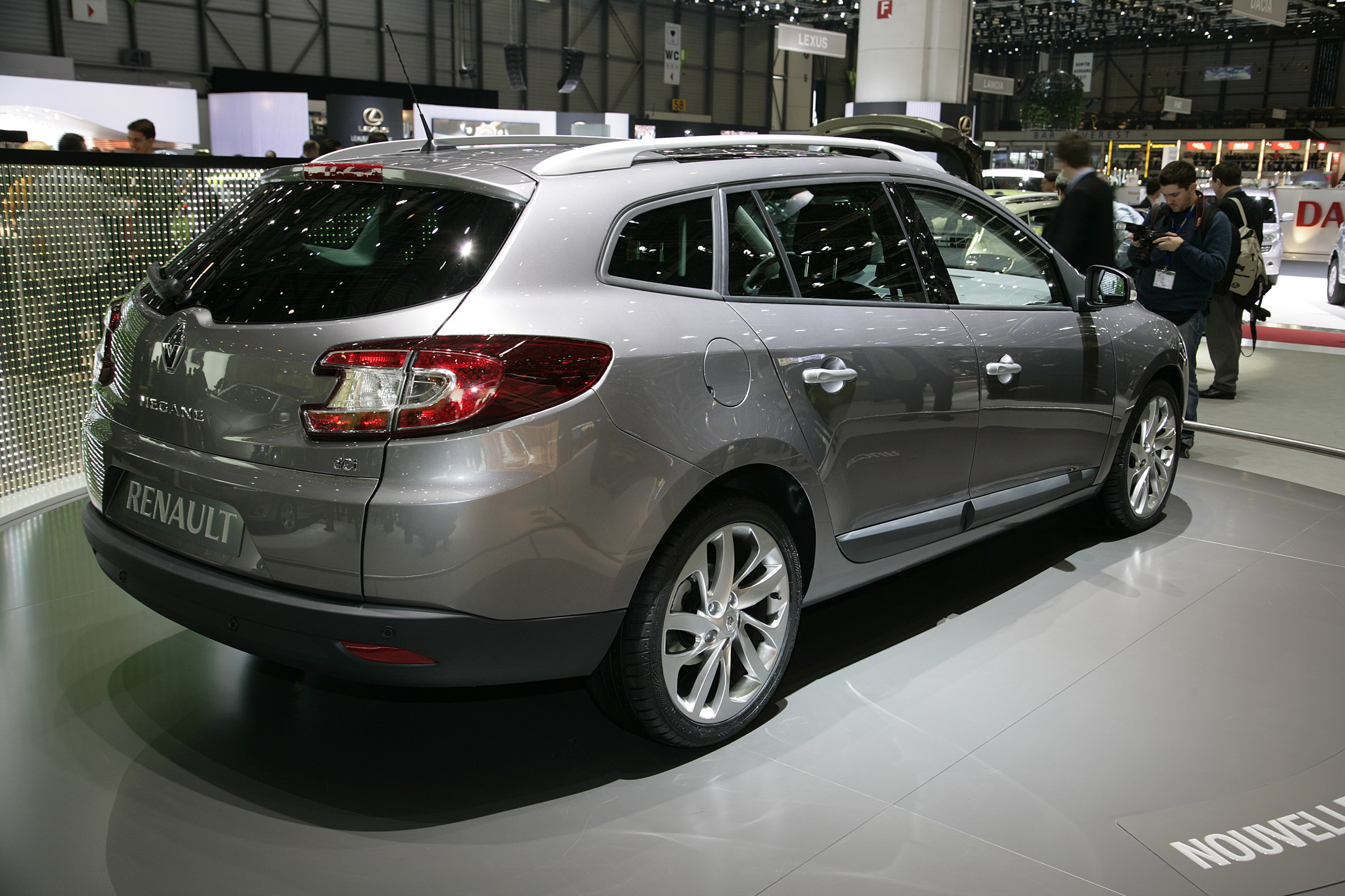 Geneva Renault Megane Sport Tourer Geneva 2009