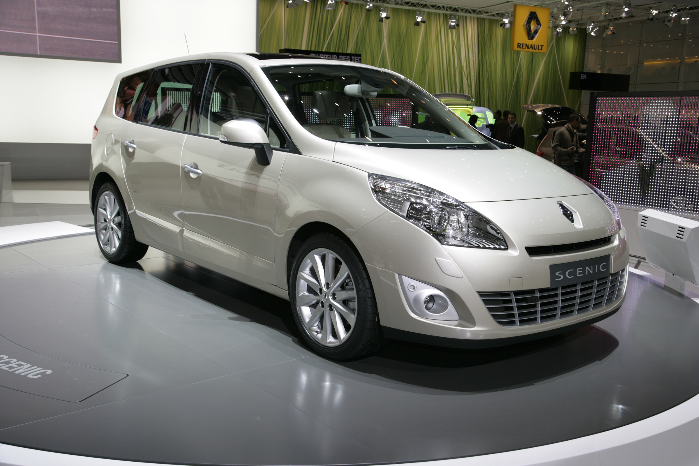 Geneva Renault Scenic Geneva 2009