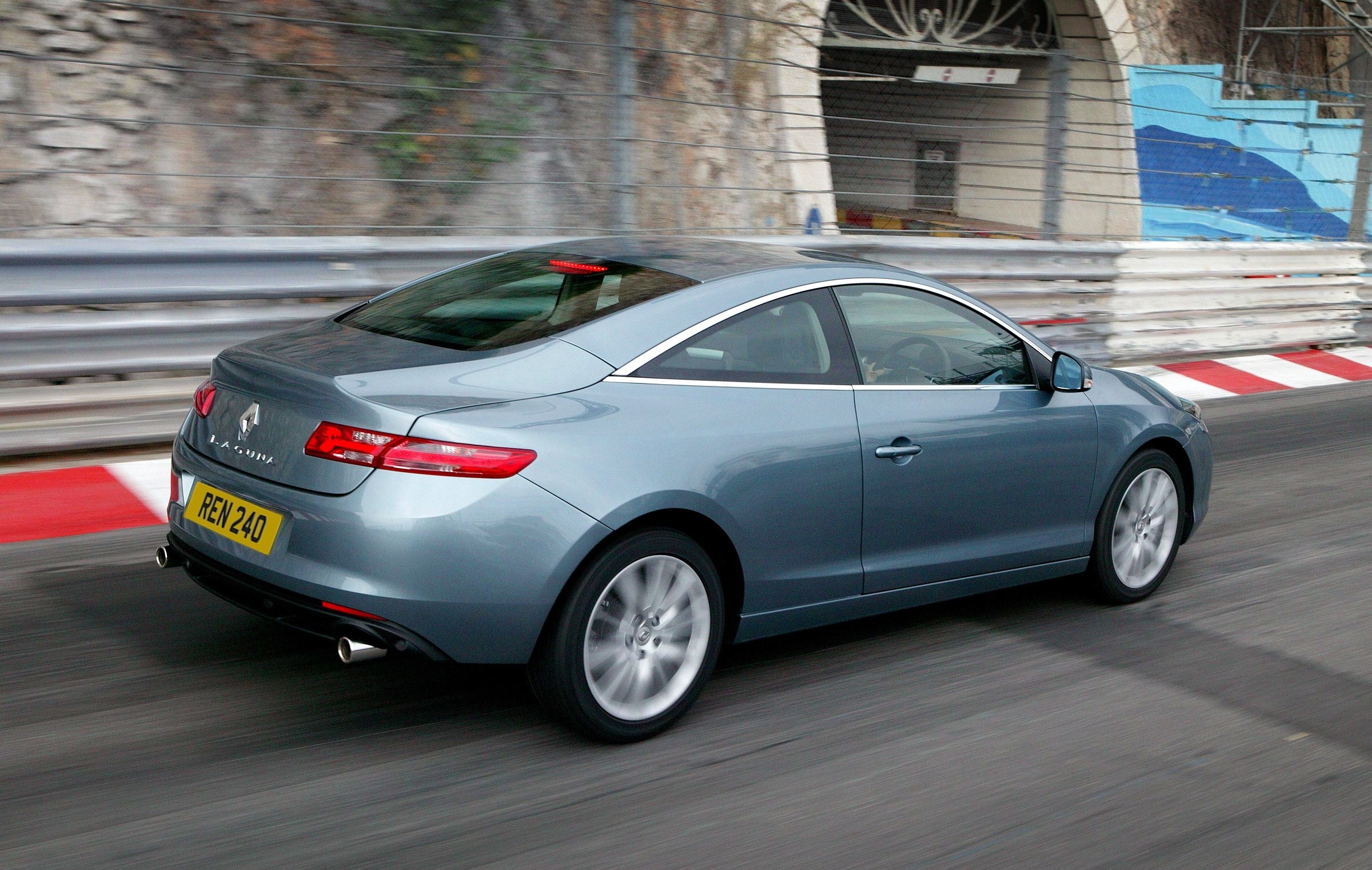 Renault Laguna Coupe