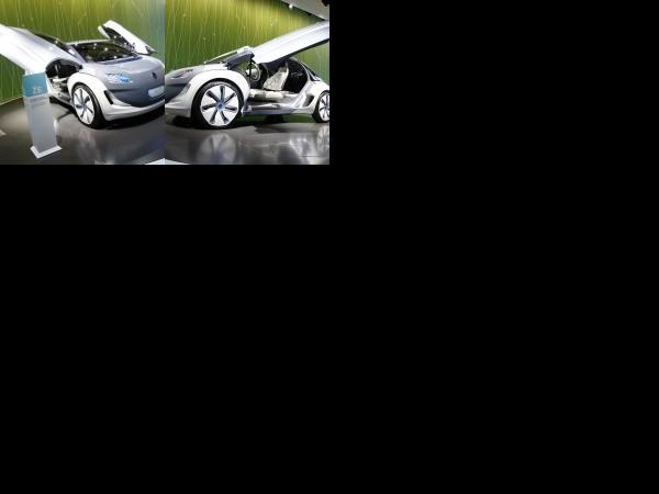 Geneva Renault Zoe Z.E. Geneva 2010 (2010) - picture 1 of 2