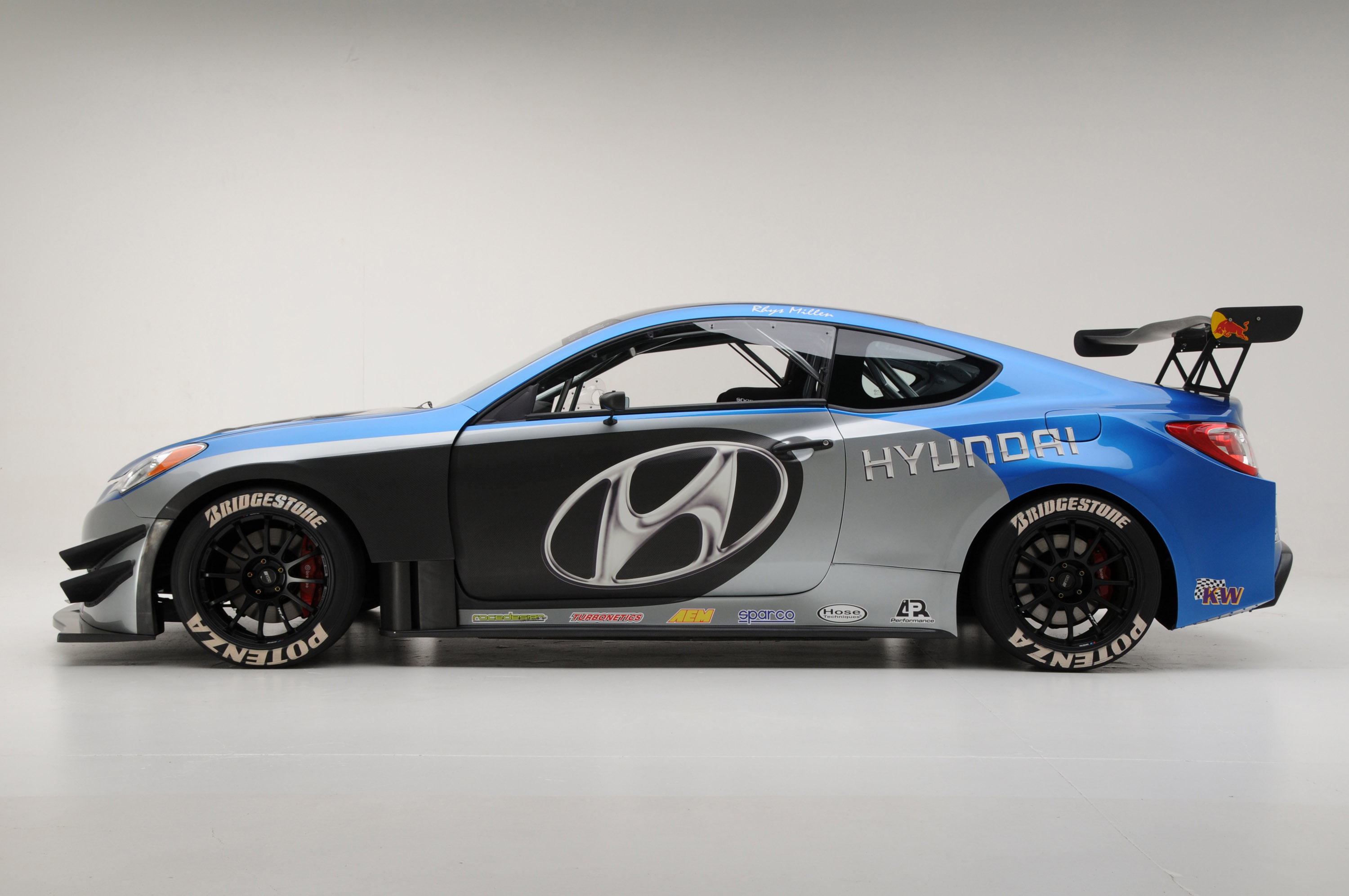 Hyundai RMR Hyundai Genesis Coupe