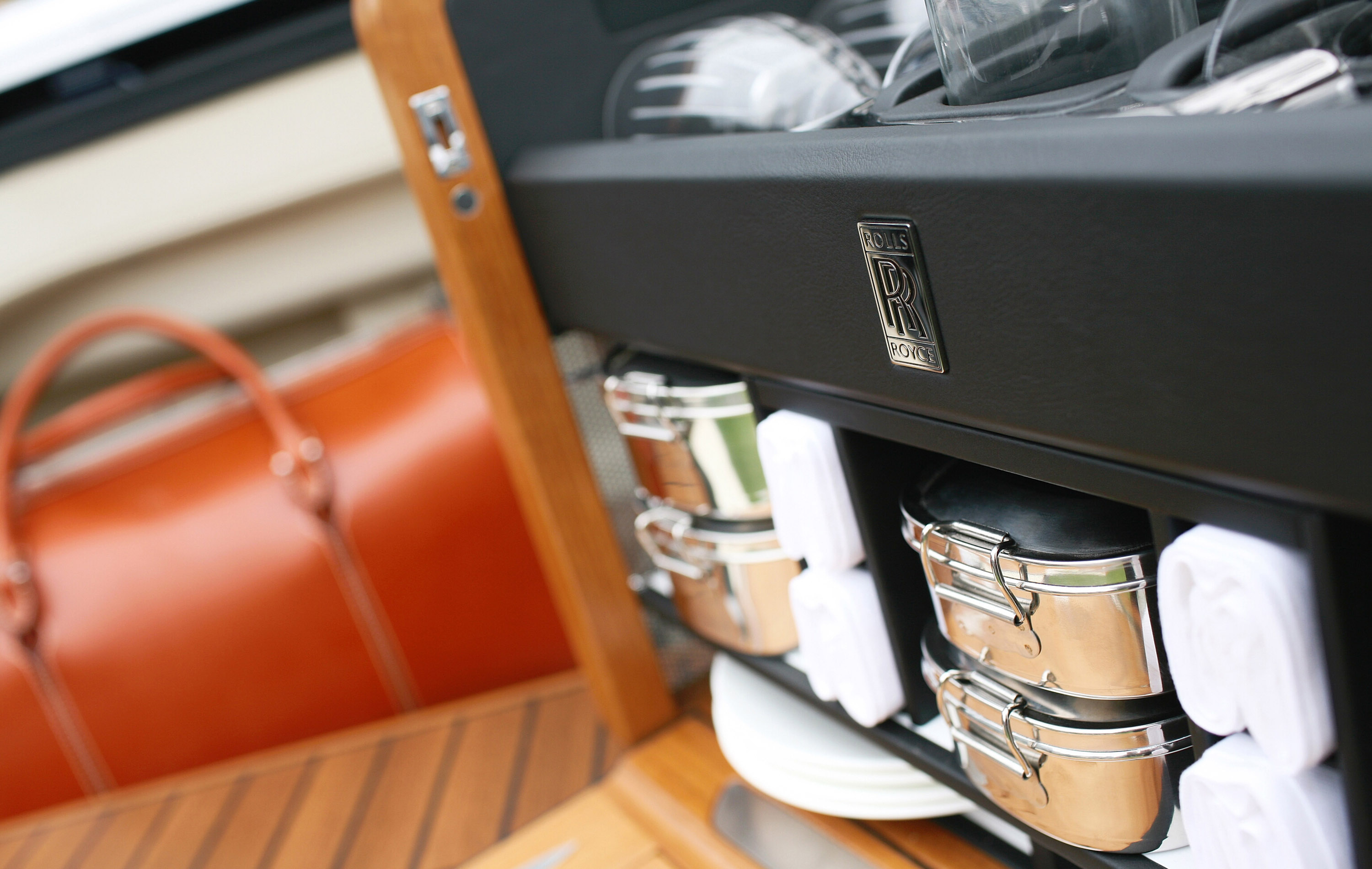 Rolls-Royce Phantom Drophead Coupe Pebble Beach Edition