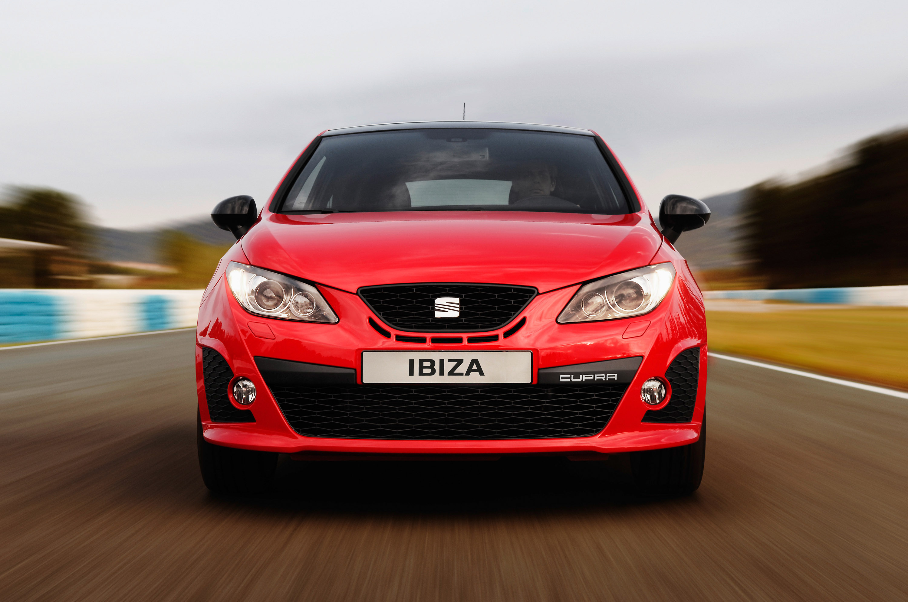 SEAT Ibiza Cupra and Ibiza ECOMOTIVE