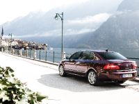 Skoda Superb (2009) - picture 3 of 8
