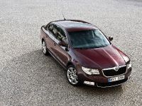 Skoda Superb (2009) - picture 8 of 8