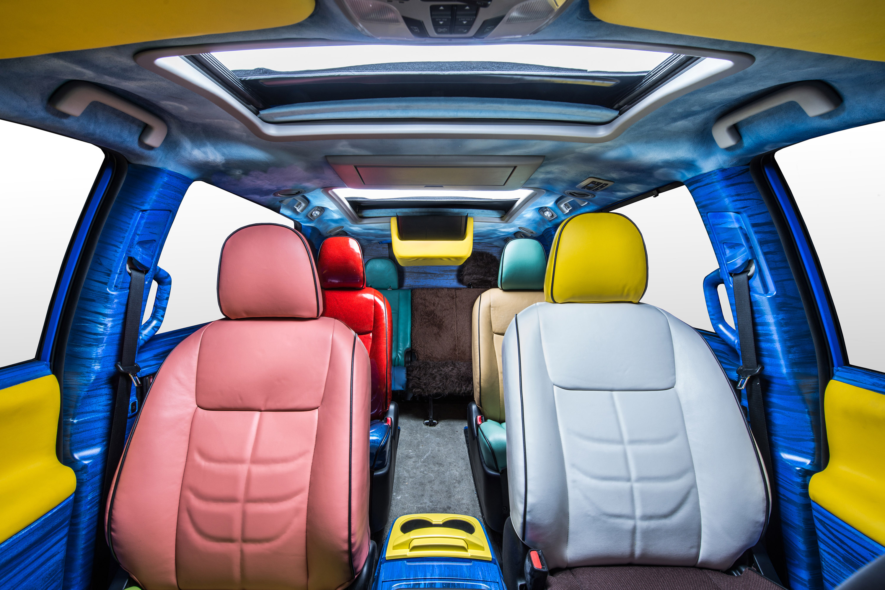 Toyota SpongeBob Movie-themed 2015 Toyota Sienna