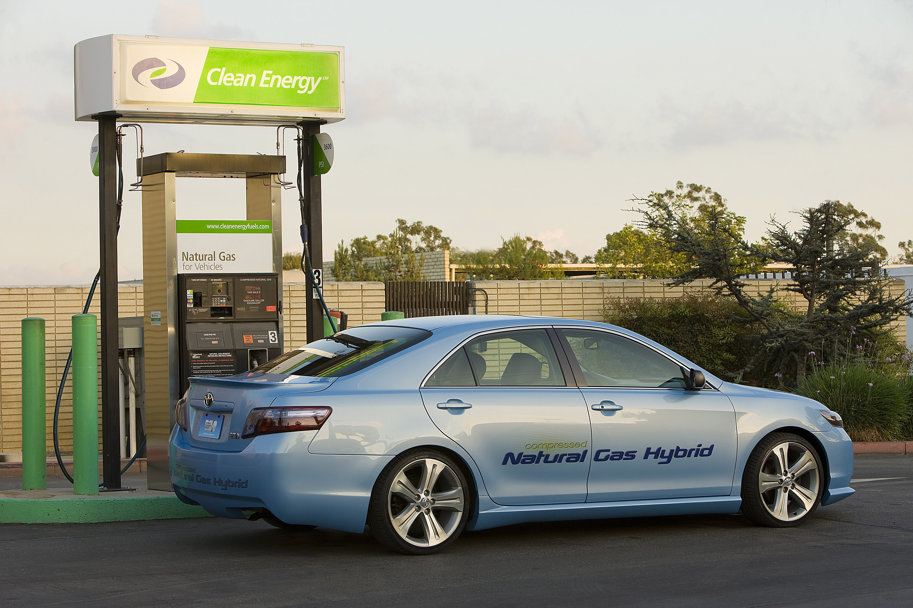 Toyota Camry Hybrid Concept