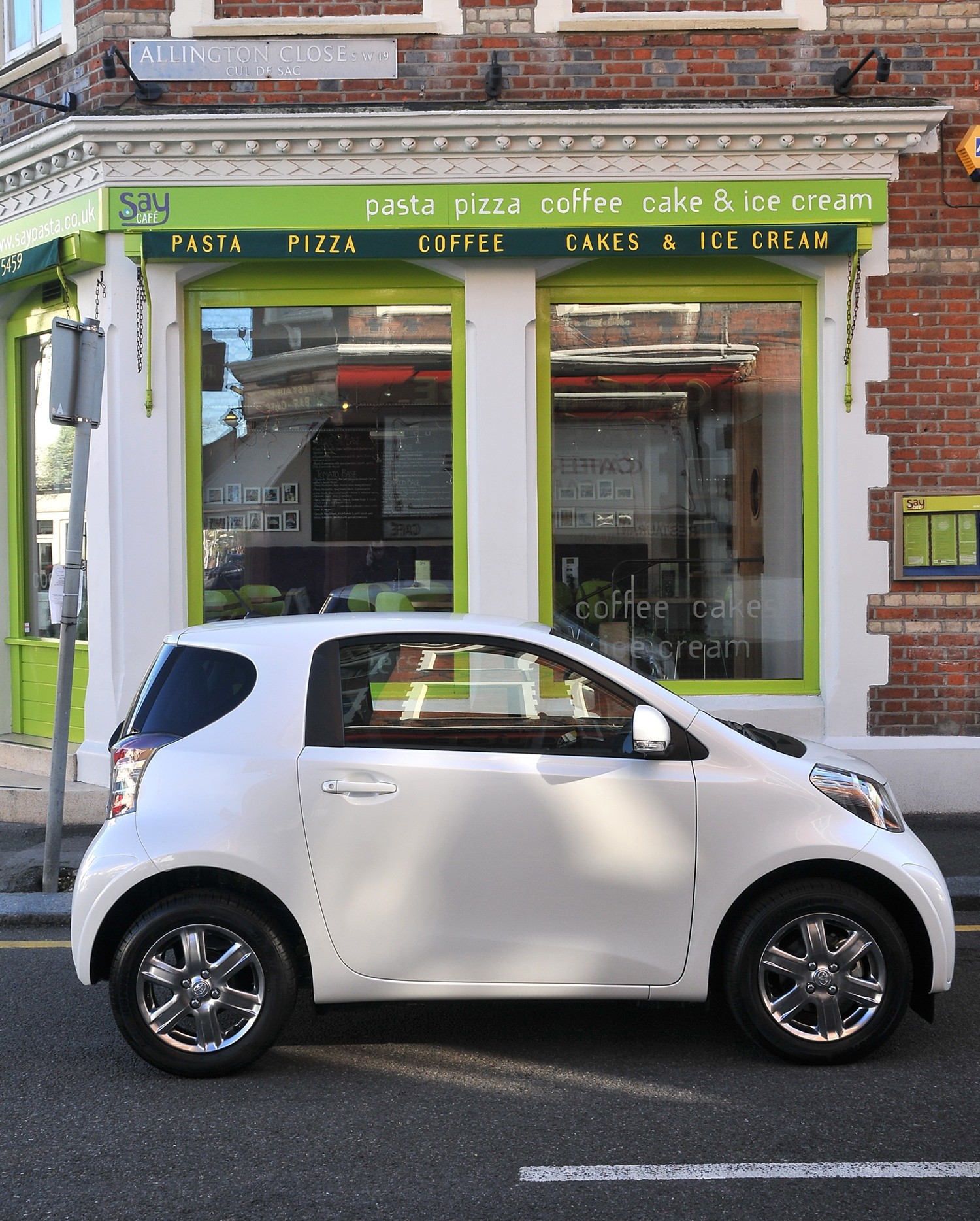 Toyota iQ-Smallest And Safest