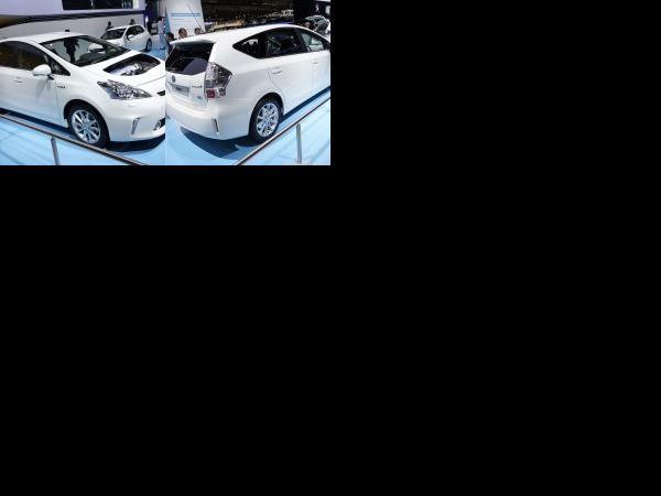 Frankfurt Toyota Prius Plus Frankfurt 2011 (2011) - picture 1 of 2