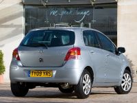 Toyota Yaris TR (2009) - picture 2 of 4