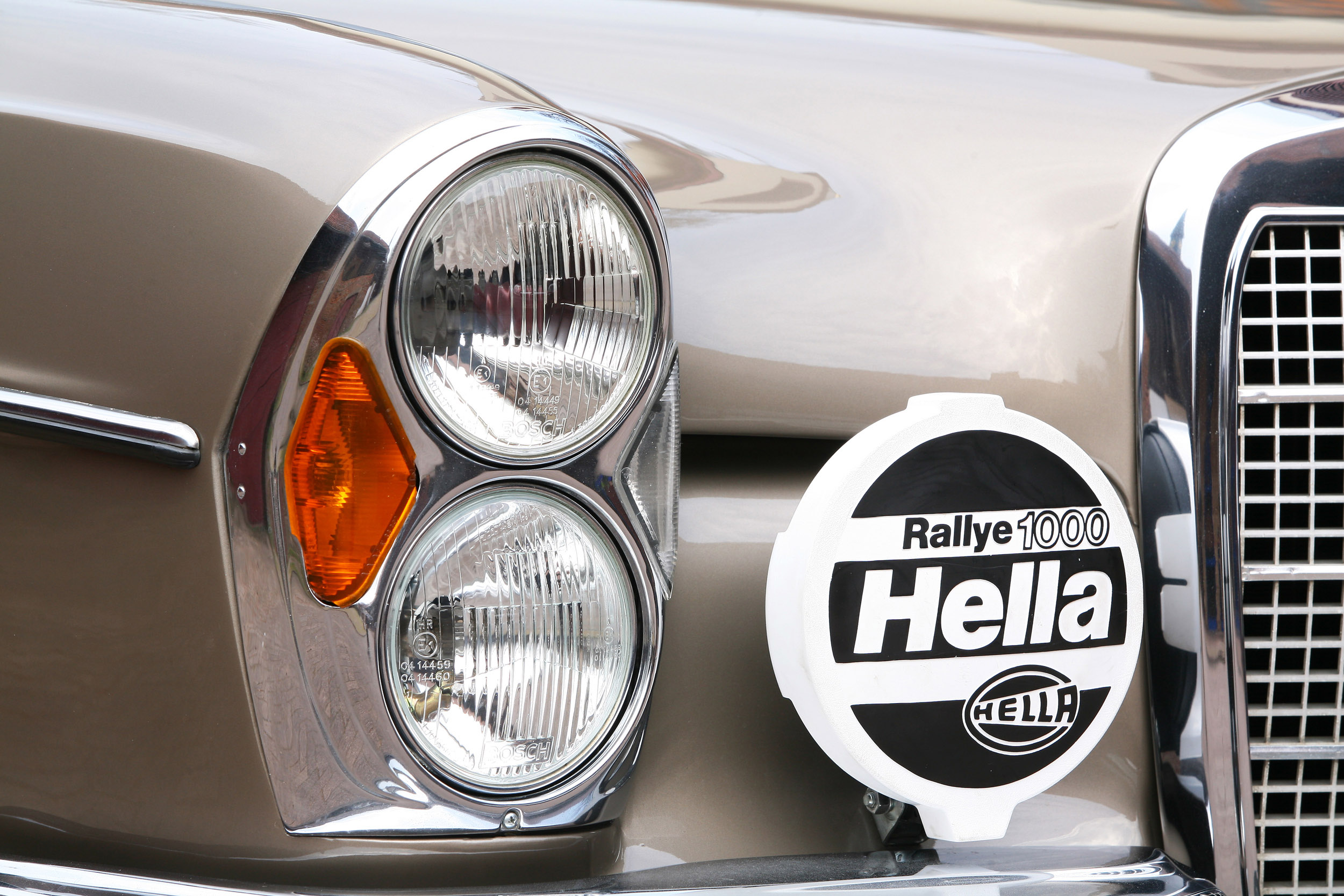 VATH Mercedes-Benz 300 SEL