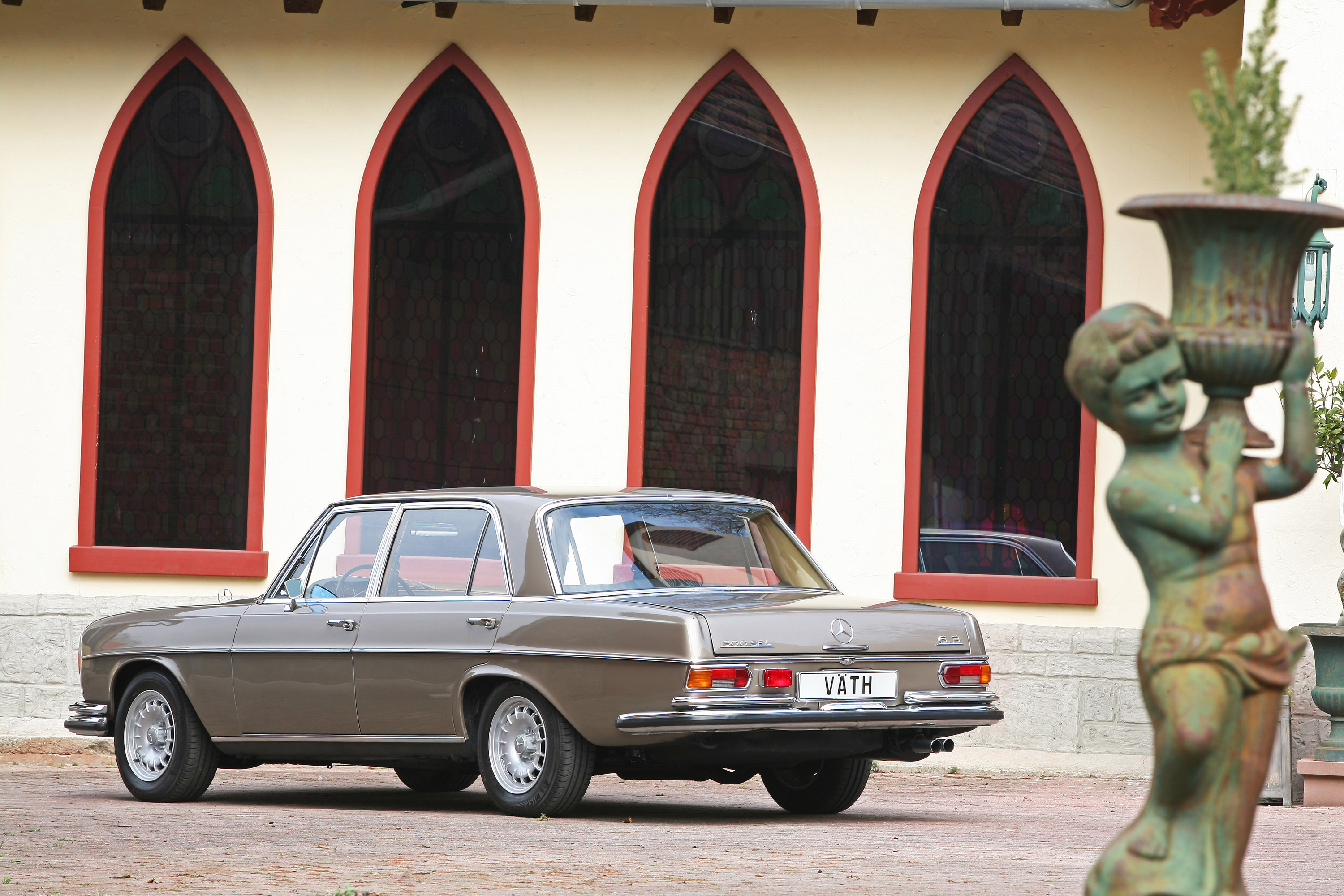 VATH Mercedes-Benz 300 SEL