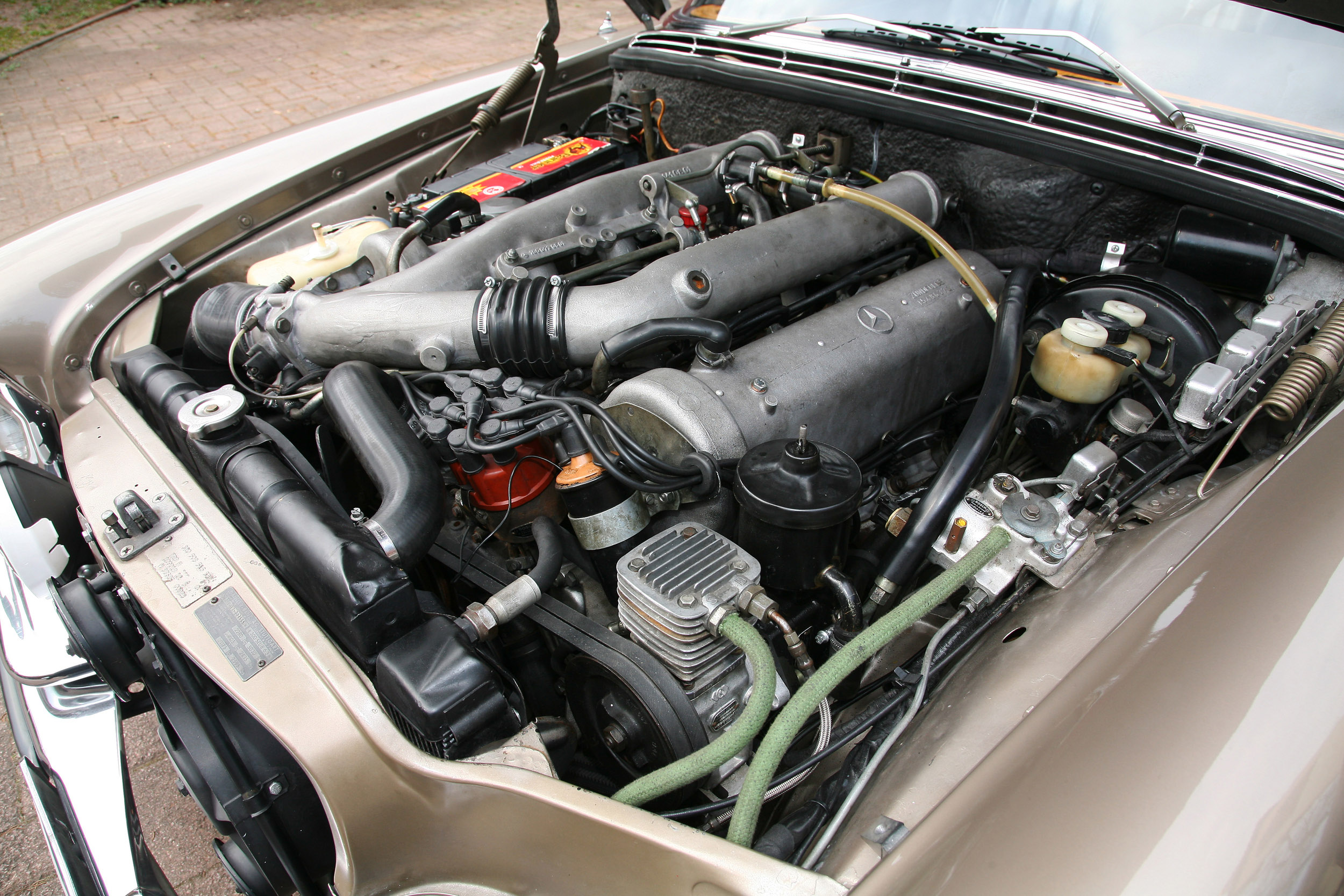 VATH Mercedes-Benz 300 SEL