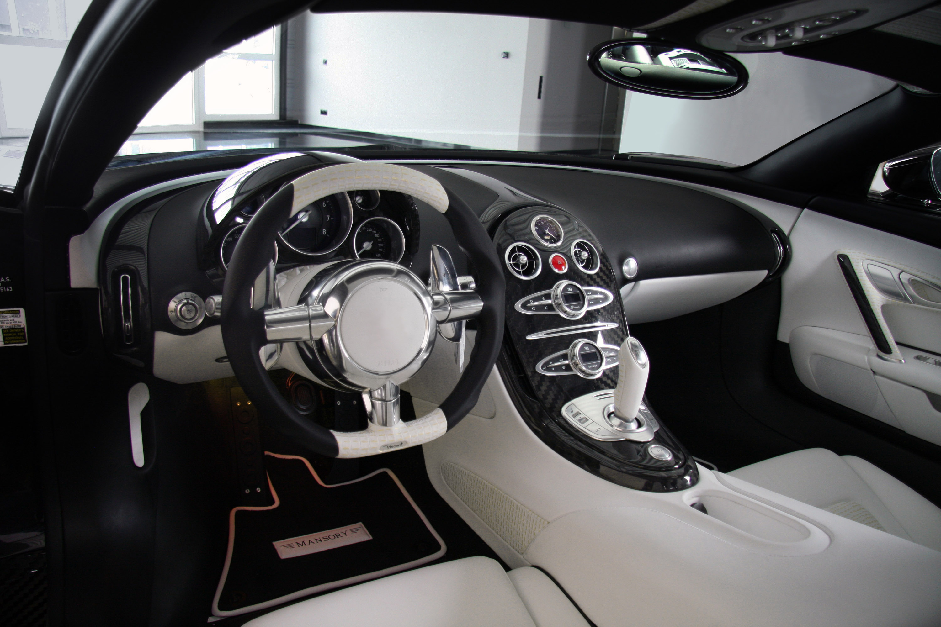 Mansory Linea Vincero Bugatti Veyron 16.4
