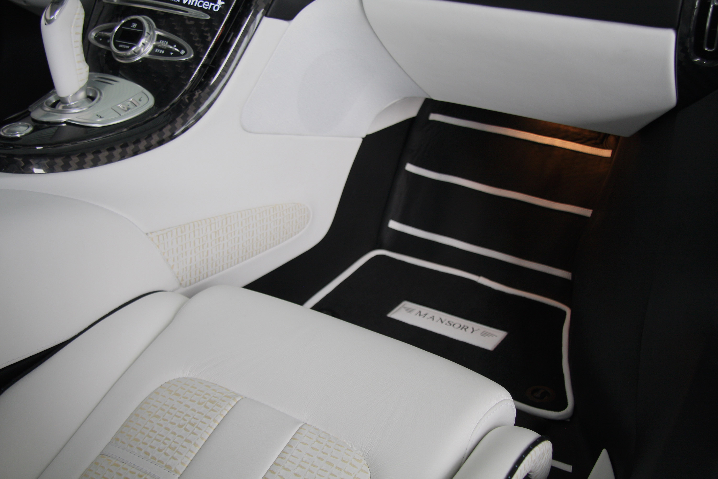 Mansory Linea Vincero Bugatti Veyron 16.4