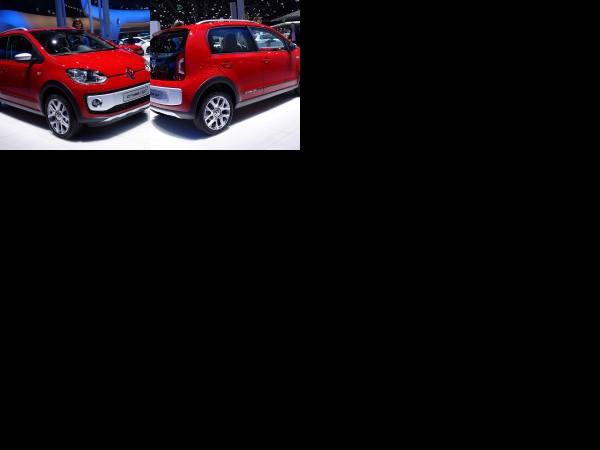 Frankfurt Volkswagen cross up! Frankfurt 2013 (2013) - picture 1 of 2