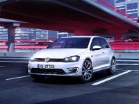 Volkswagen Golf GTE Plug-In Hybrid (2014)