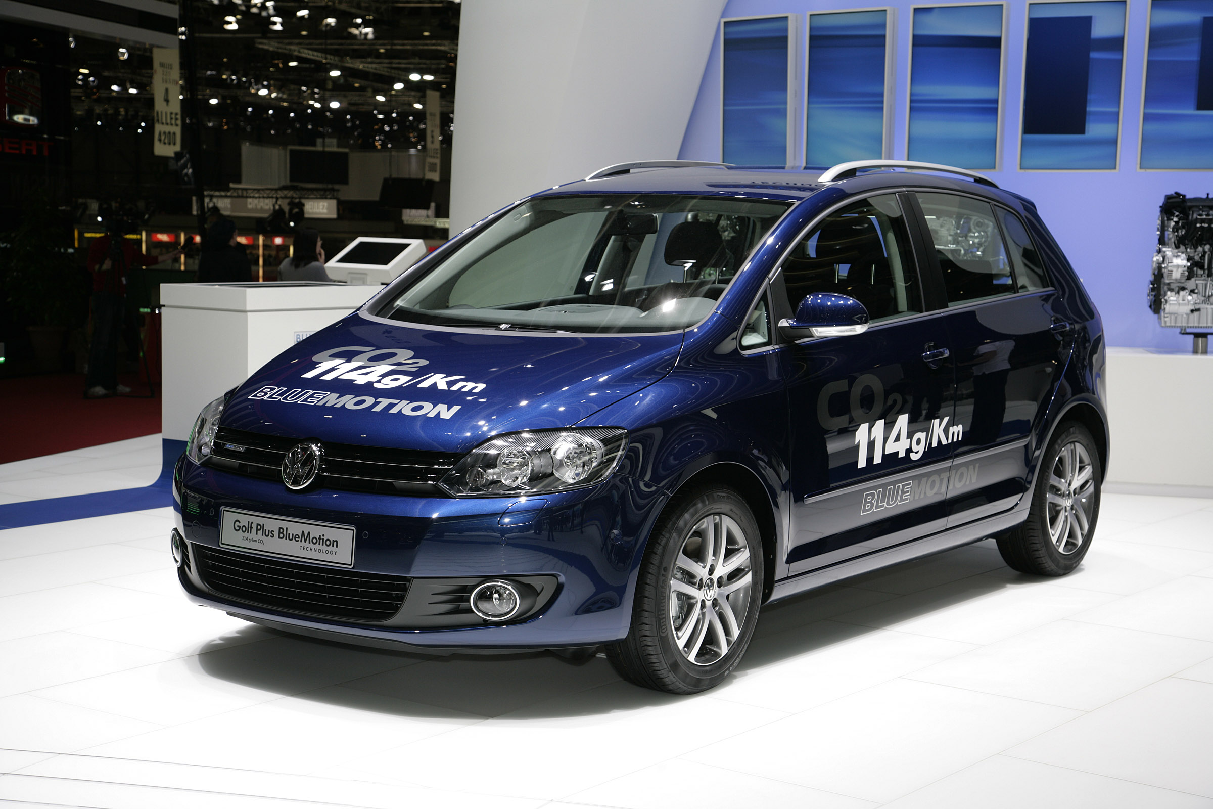 Geneva Volkswagen Golf Plus BlueMotion Geneva 2009