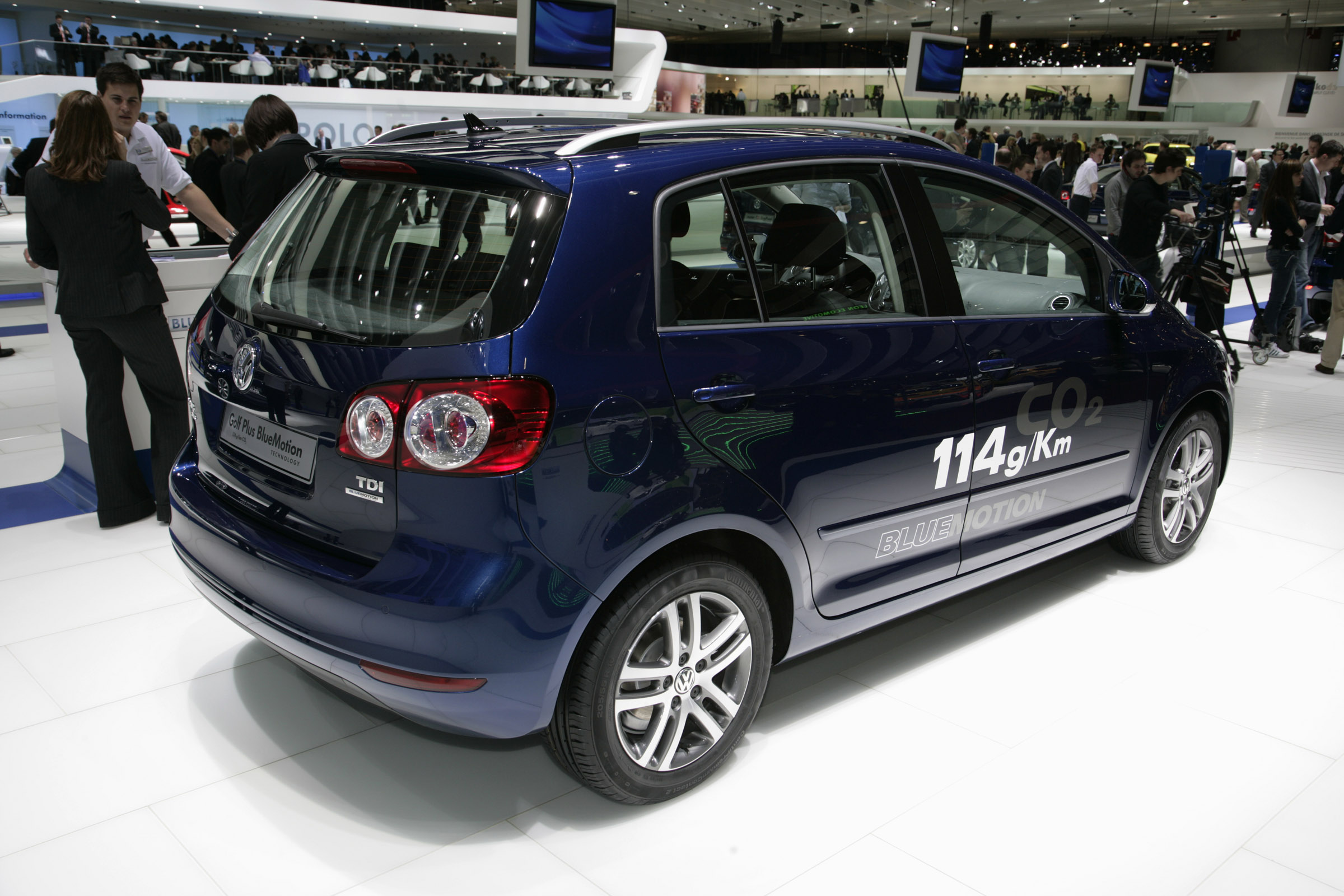 Geneva Volkswagen Golf Plus BlueMotion Geneva 2009