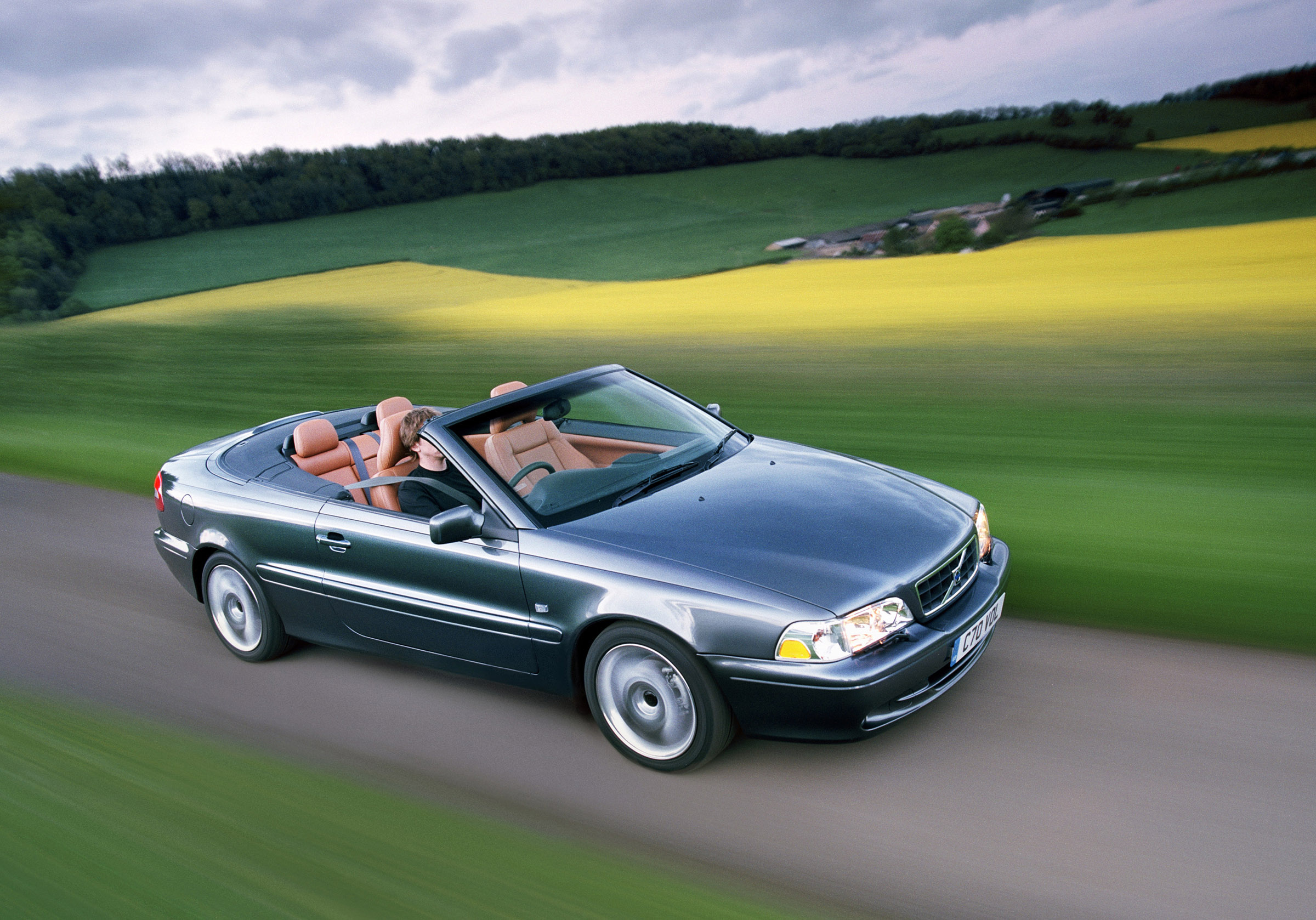 Volvo C70 2004