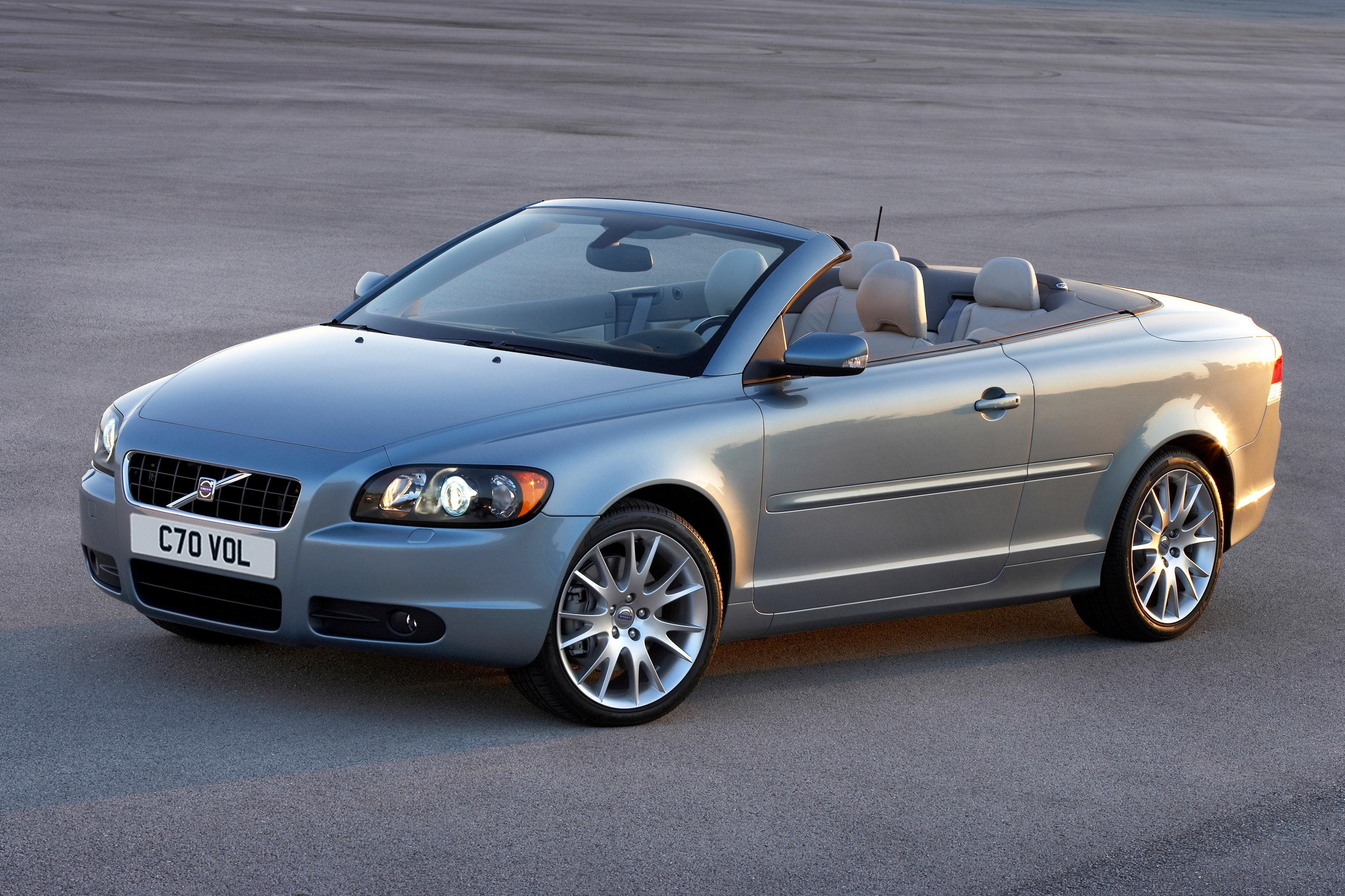 Volvo C70 2006