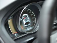 Volvo V40 Cross Country Paris 2012 (2012)