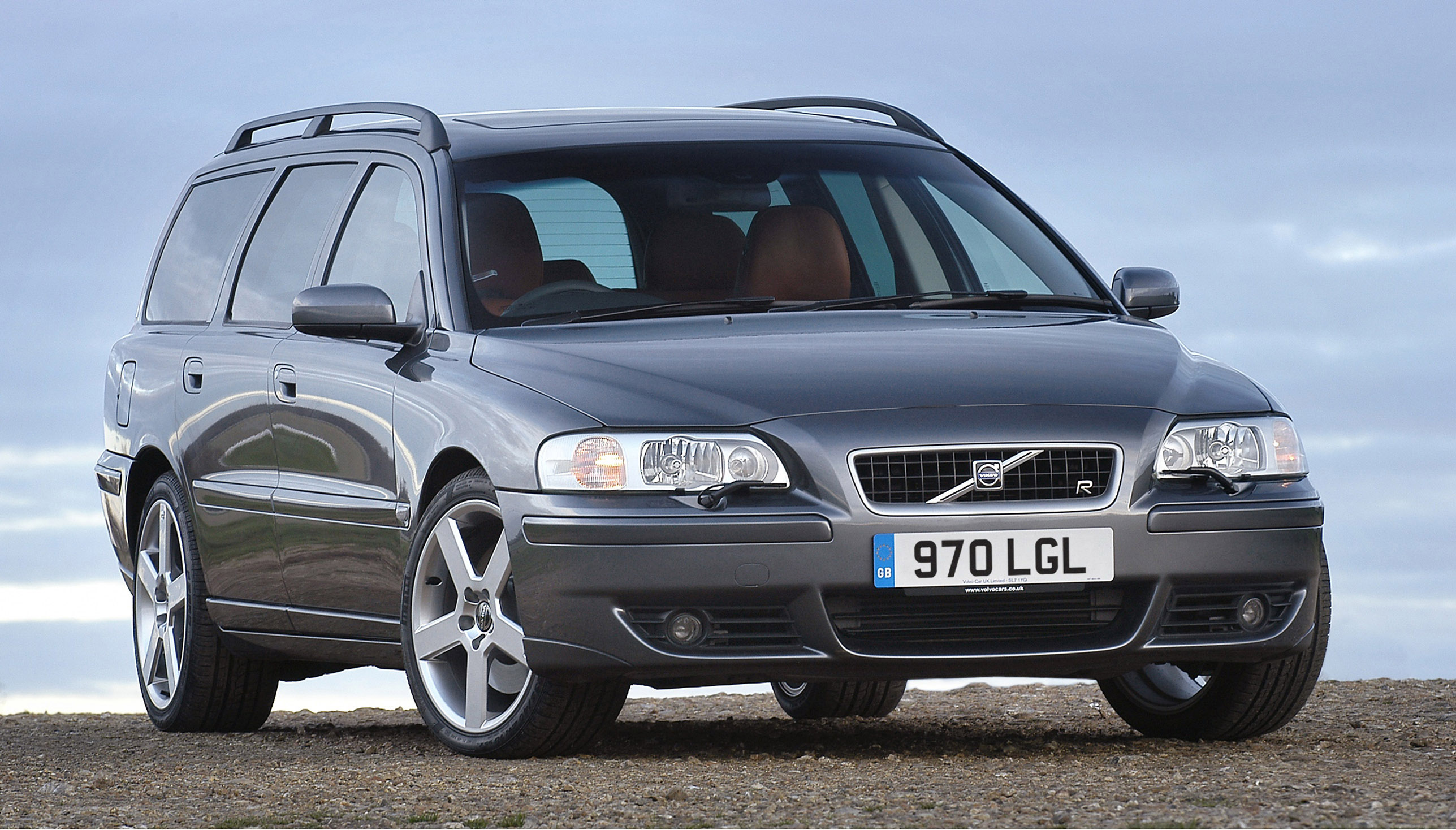 Volvo V70 R