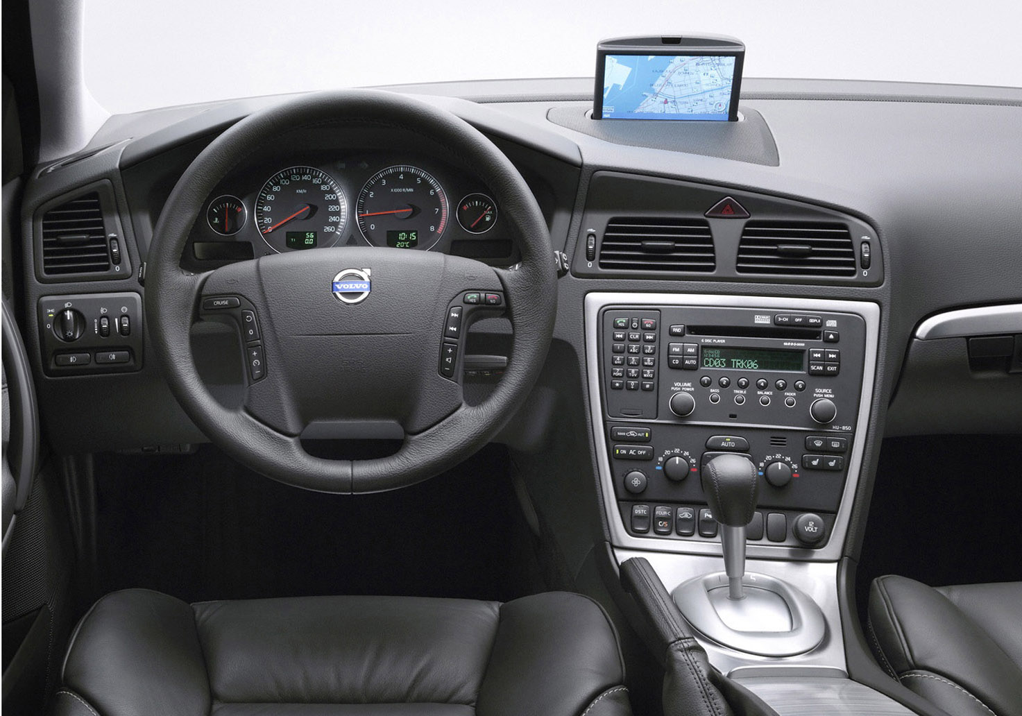 Volvo V70 R