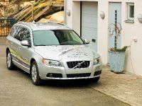 Volvo V70 Plug-in hybrid (2009) - picture 4 of 6