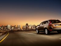 Volvo XC60 (2009) - picture 8 of 29