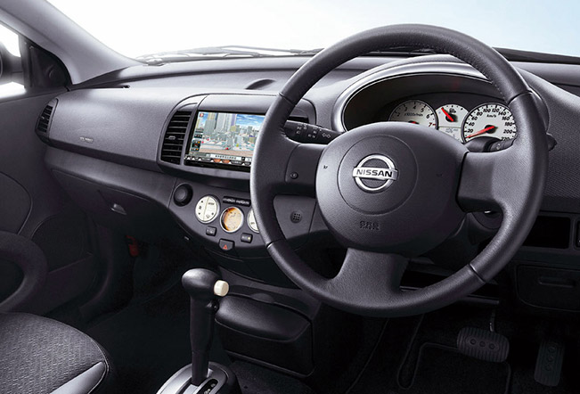 Nissan Micra C+C Interior Nissan Micra C+C Interior