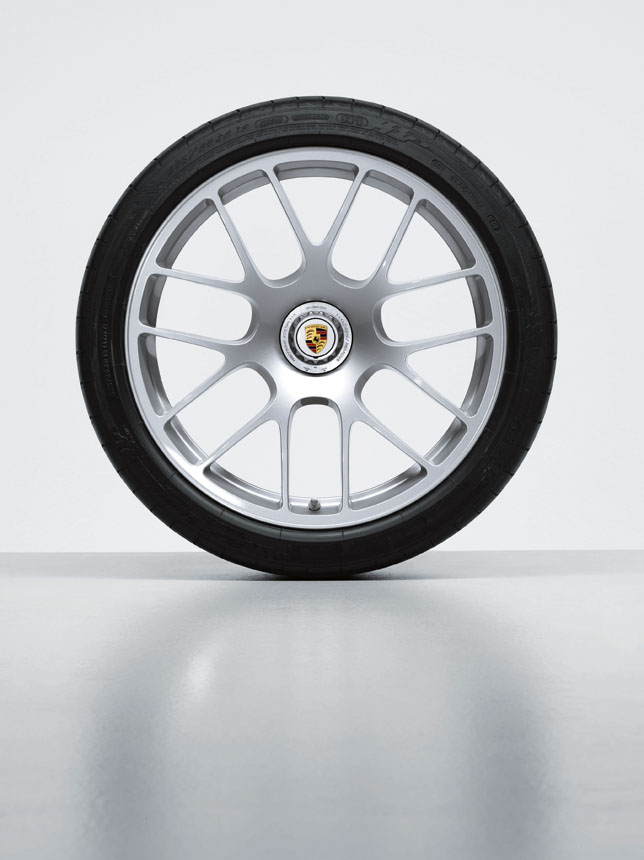 911 Turbo with 19-inch RS Spyder wheel 911 Turbo with 19-inch RS Spyder wheel