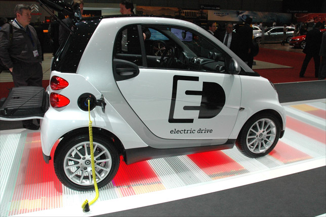 The biggest technical change in the new Fortwo ED is a move to Lithium Ion batteries The biggest technical change in the new Fortwo ED is a move to Lithium Ion batteries