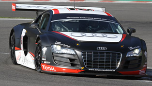 audi r8 lms at nurburgring