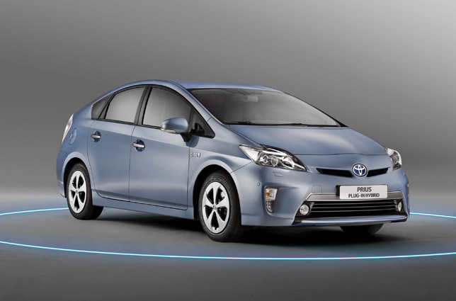 Toyota Prius (2012) Toyota Prius (2012)