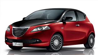 2012 chrysler ypsilon black&red