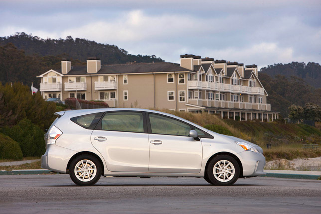 Toyota Prius v (seven seats version) Toyota Prius v (seven seats version)