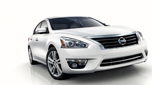 nissan altima debut at nyias