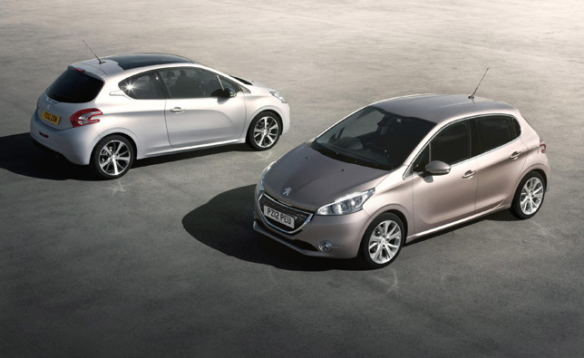 Peugeot 208 (2012) Peugeot 208 (2013)