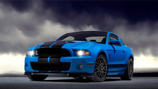 2013 ford shelby gt500 debuts with 662 horsepower  
