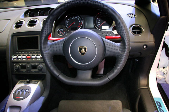 Lamborghini Gallardo LP550-2 Hong Kong 20th Anniversary Edition Lamborghini Gallardo LP550-2 Hong Kong 20th Anniversary Edition