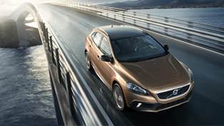 volvo v40 cross country unveiled!
