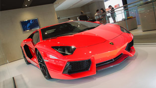2013 lamborghini aventador lp 700-4 with start/stop system  