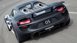 porsche 918 spyder at the gran turismo events evo nurburgring [video]