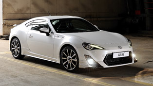2013 toyota gt86 trd - price £31,495